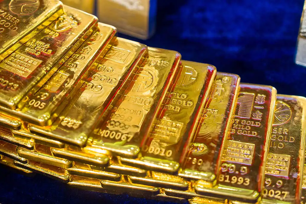 高盛重申：年末黄金价格将达到每盎司4900美元！