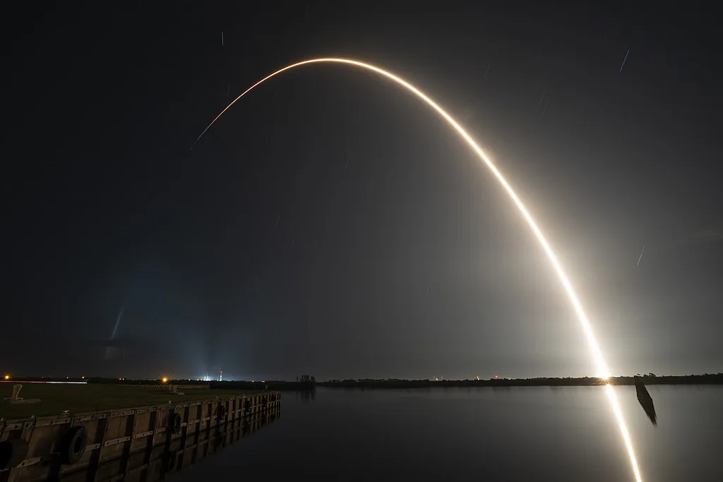 大摩看好SpaceX，马斯克却认为 “还不够”！3.5万亿美元营收目标或提前7年实现