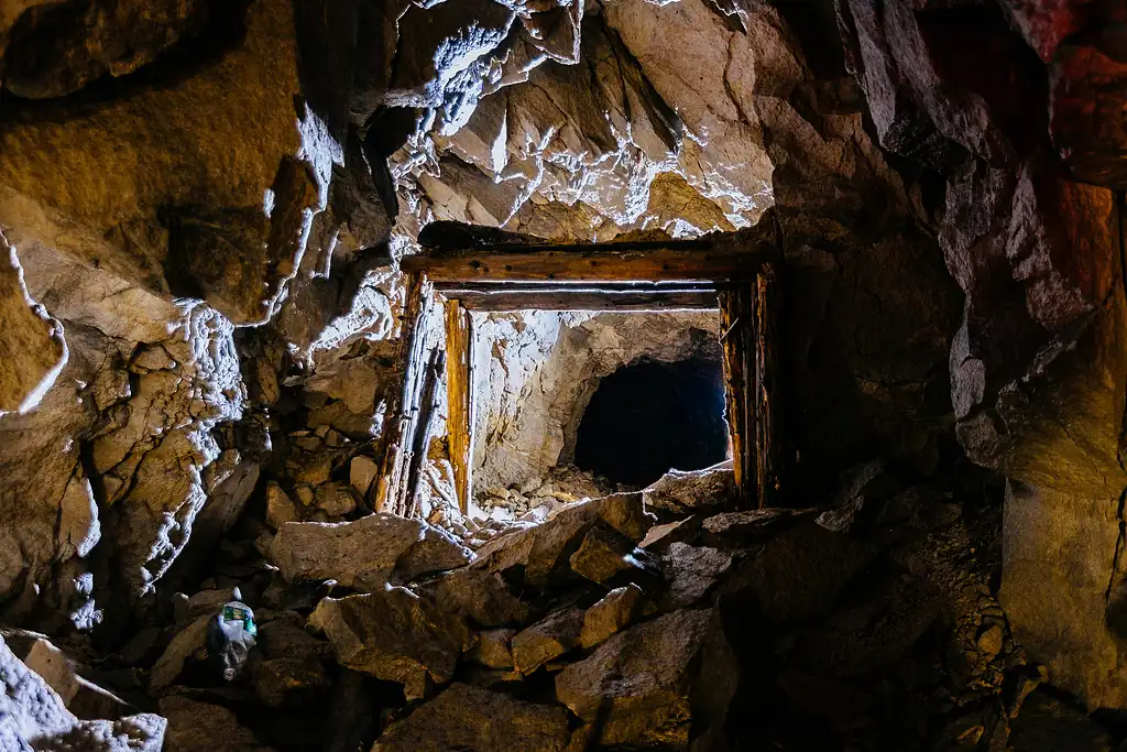 全球矿业格局要洗牌？沙特麦地那发现1.1亿吨“稀土+铀”超级矿