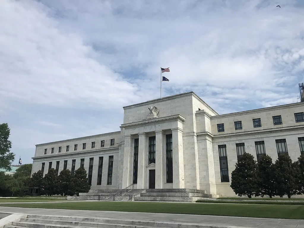 美联储古尔斯比：强劲需求加剧美国通胀 加息或成必要之举